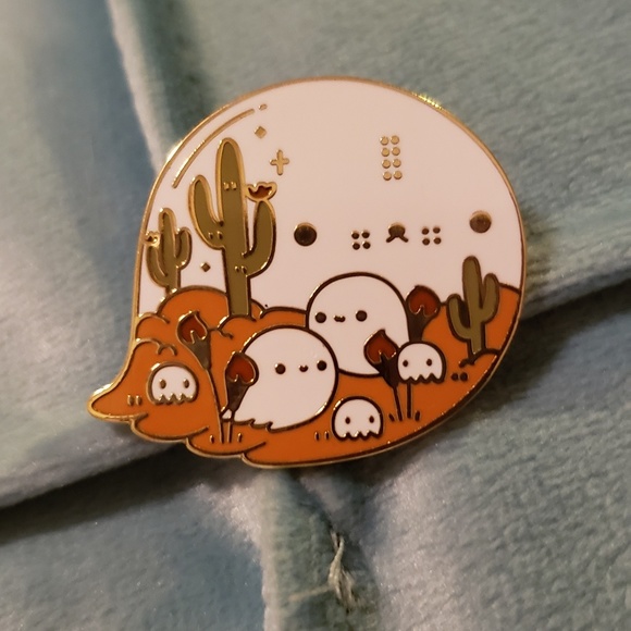 Ghost Full of Desert Ghosts Pin - Picture 4 of 6